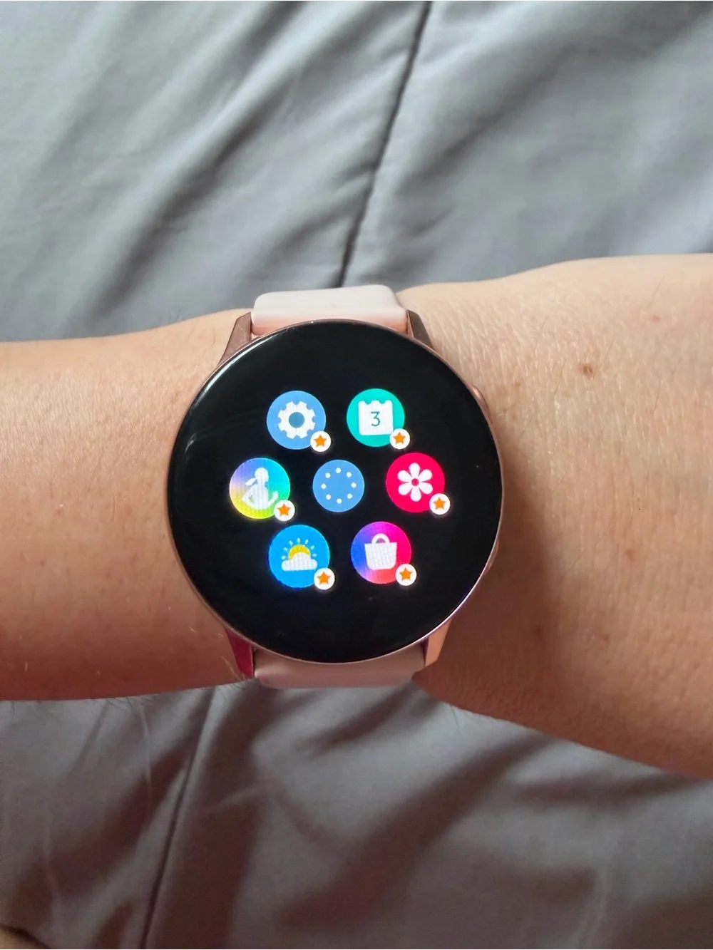 Samsung Galaxy Watch Active - Rose Gold Case with Light Pink Band